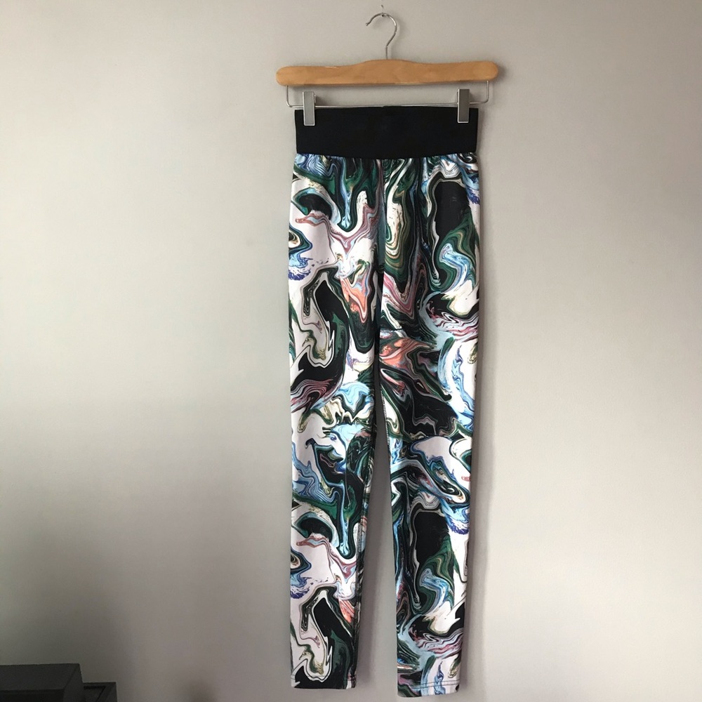 Nike thick marbel abstract workout legging - Picture 5 of 12